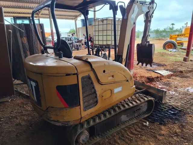 Miniescavadeira Caterpillar 302.5 revisada e operacional n case sany newholland jcb etc - Foto 5