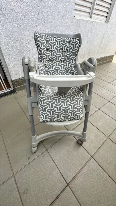 Cadeirão infantil de alimentação regulável INFANTI  - Foto 3