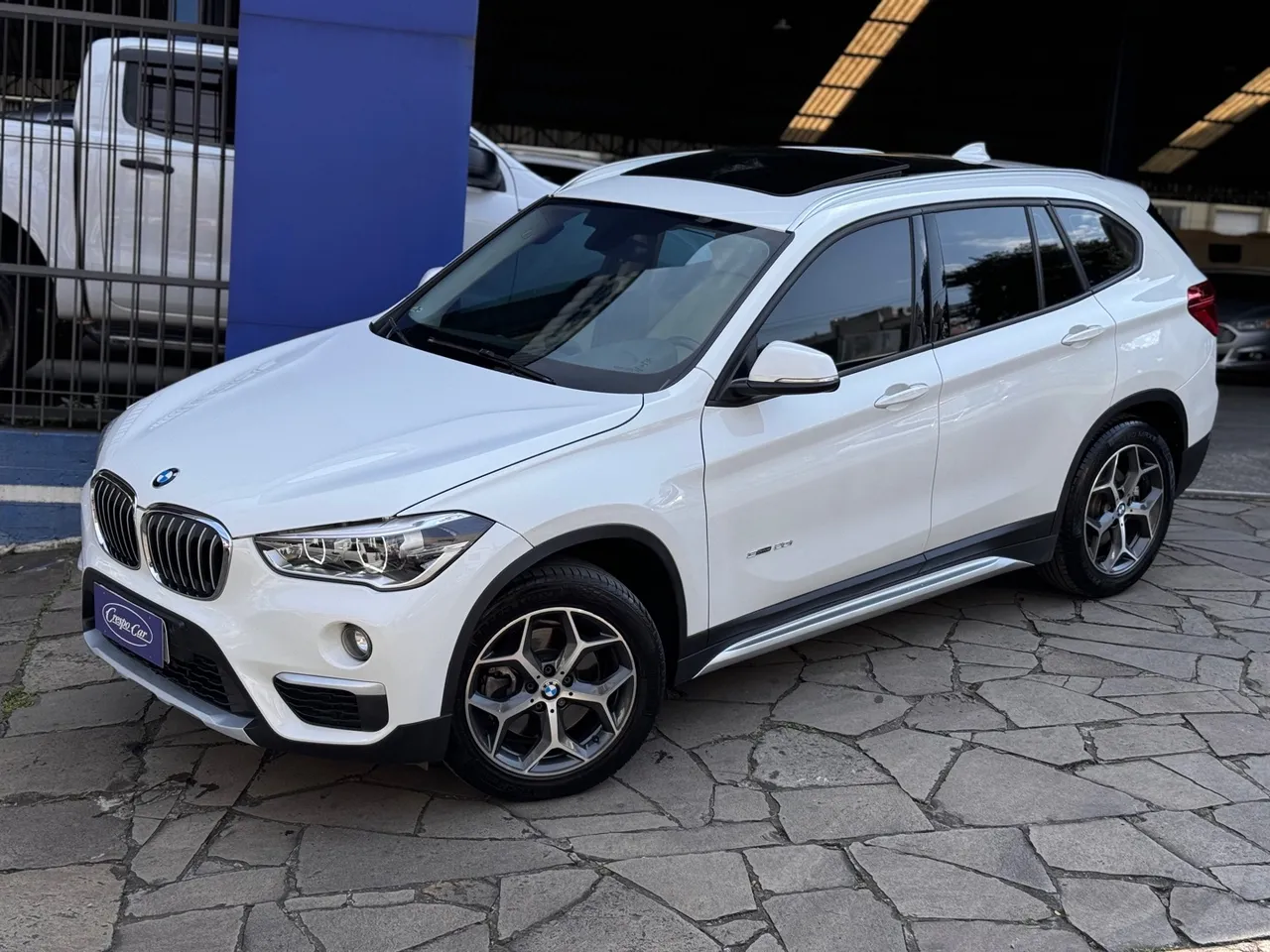 Bmw X1 2.0 Turbo Interna Bege Teto Solar 2018