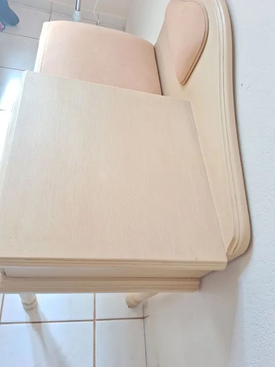 Penteadeira Vintage em Madeira 