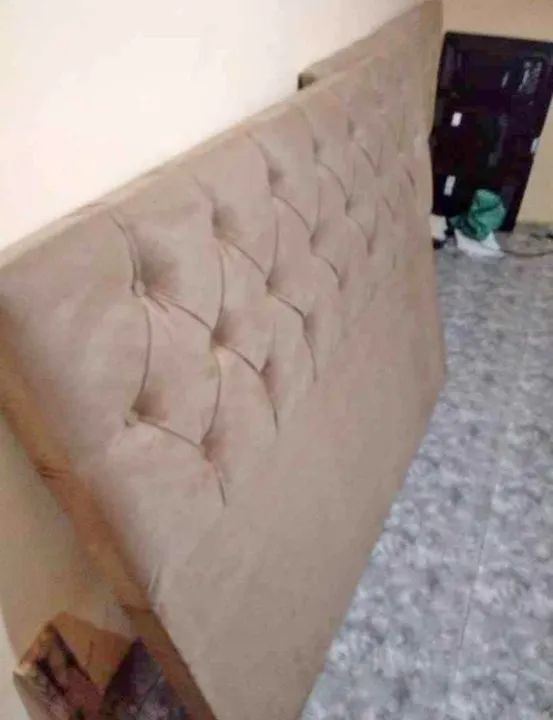 Cama casal box , cabeceira e Puff baú 