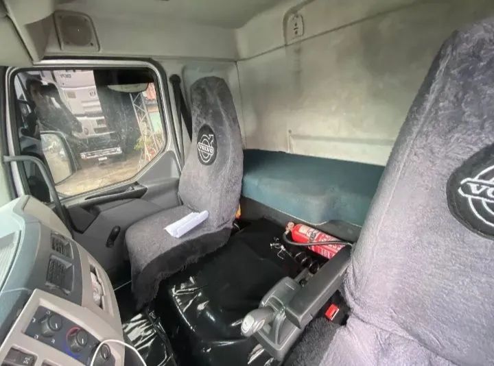 Caminhão Caçamba - Impecável! - Foto 5