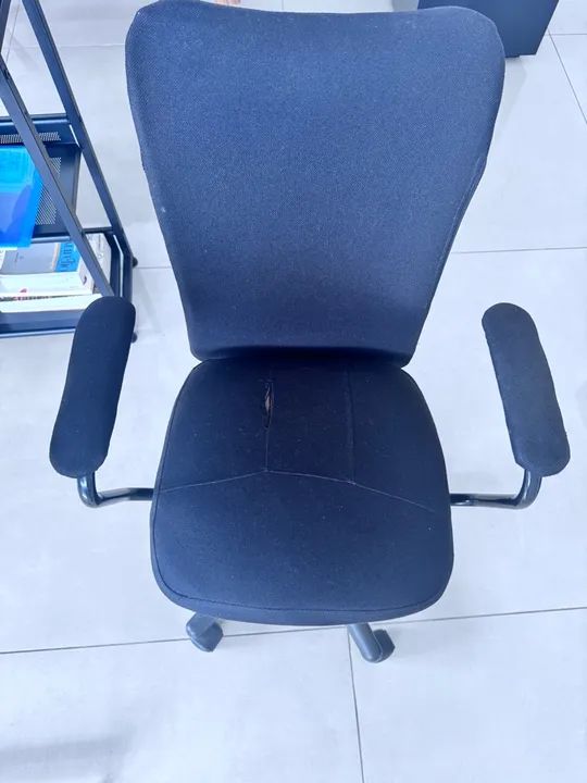 Cadeira de Escritório Giratória com Rodinhas