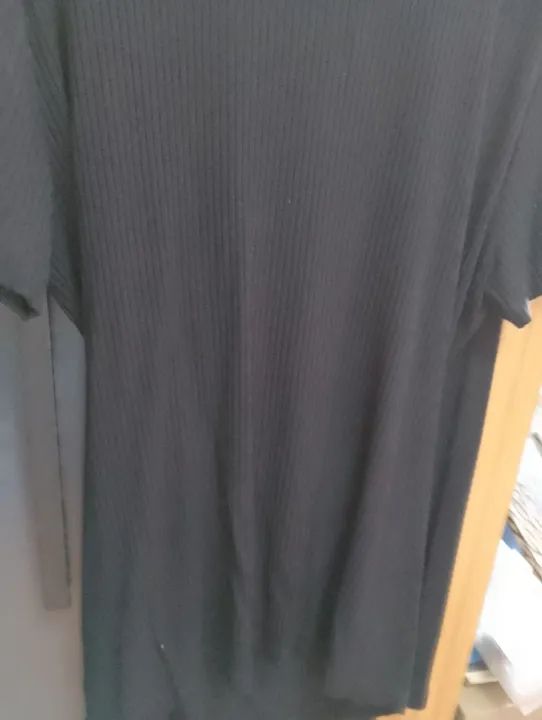BLUSA PRETA - TamanhoG DE EXCELENTE QUALIDADE E ESTADO  - Foto 5