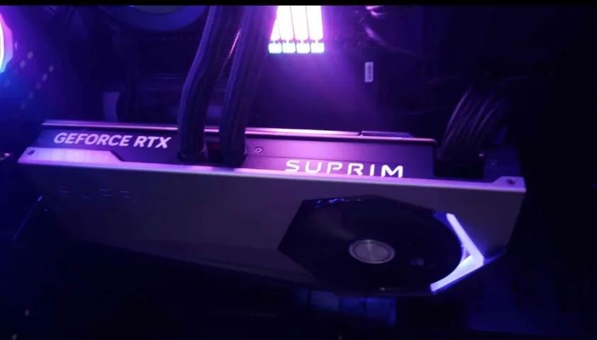 RTX 4090 Suprim Liquid X - Foto 5