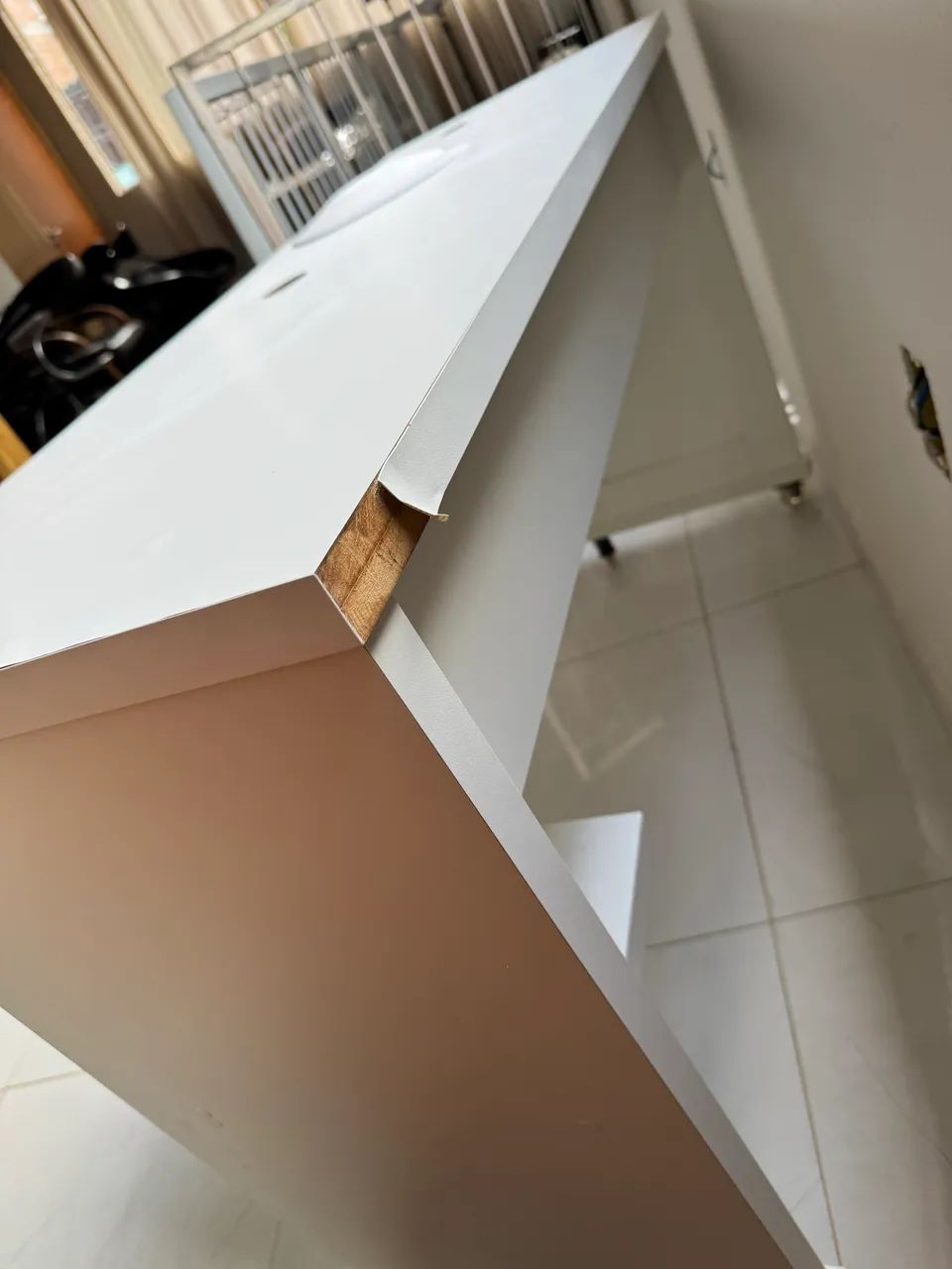 Dust-collecting table64551927288065124