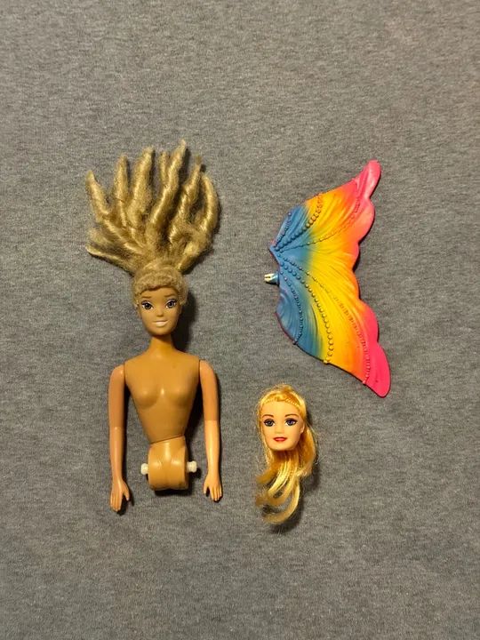 Boneca Barbie Genérica Mermaid com Acessórios