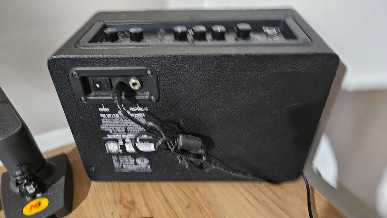 Amplificador Blackstar ID:Core BEAM 20W IMPECÁVEL - Foto 4