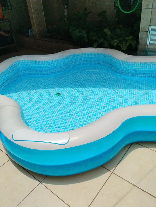 Piscina inflável para crianças 3 x 2.7 - Foto 2