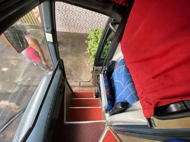 VOLVO B10M 6X2 3 EIXO 1998  - Foto 11