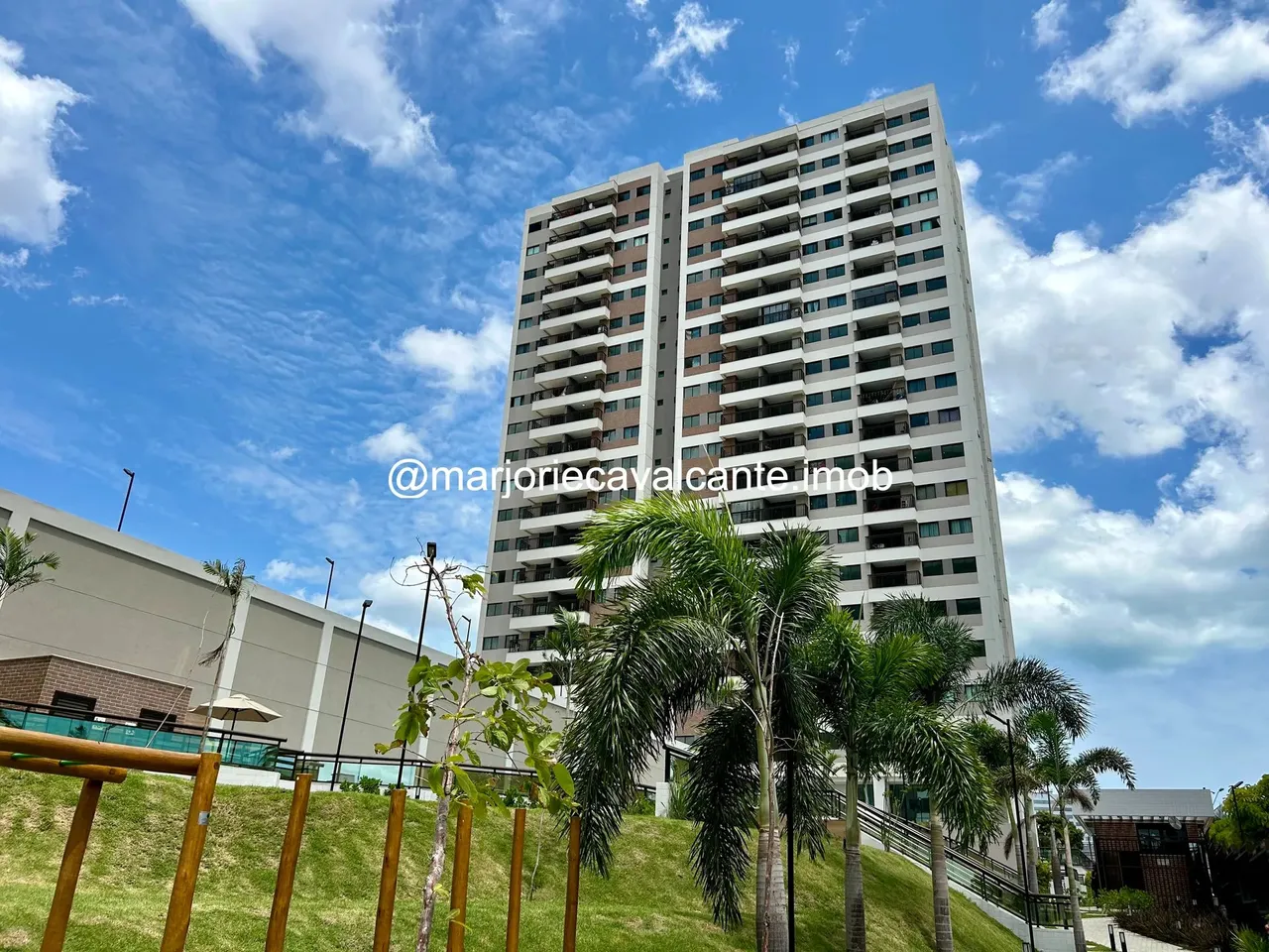 Apartamento para aluguel com 54 m² com 2 quartos e 1 vaga, em Presidente Kennedy - Fortale