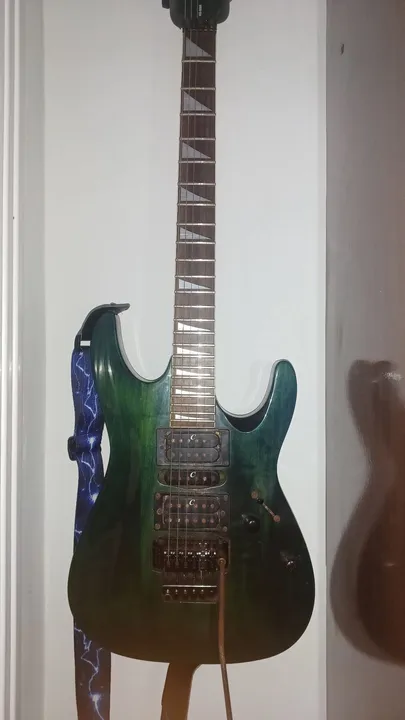 Guitarra Condor Super Stratocaster