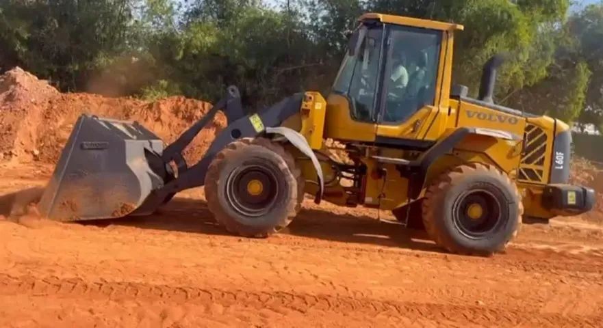 Pa Carregadeira Volvo 2017 L60F 
