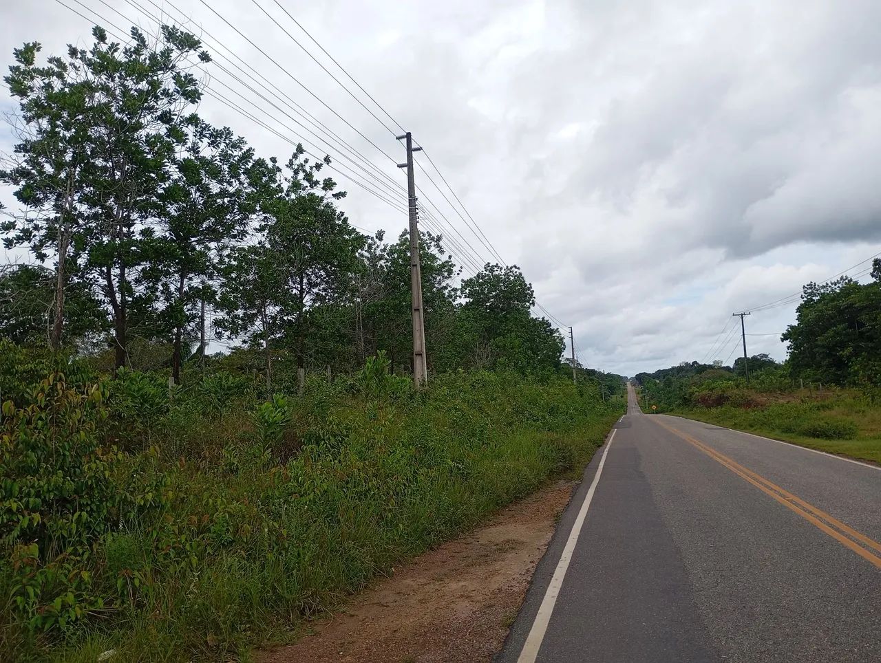 TERRENO COM IGARAPÉ EM BUJARU
