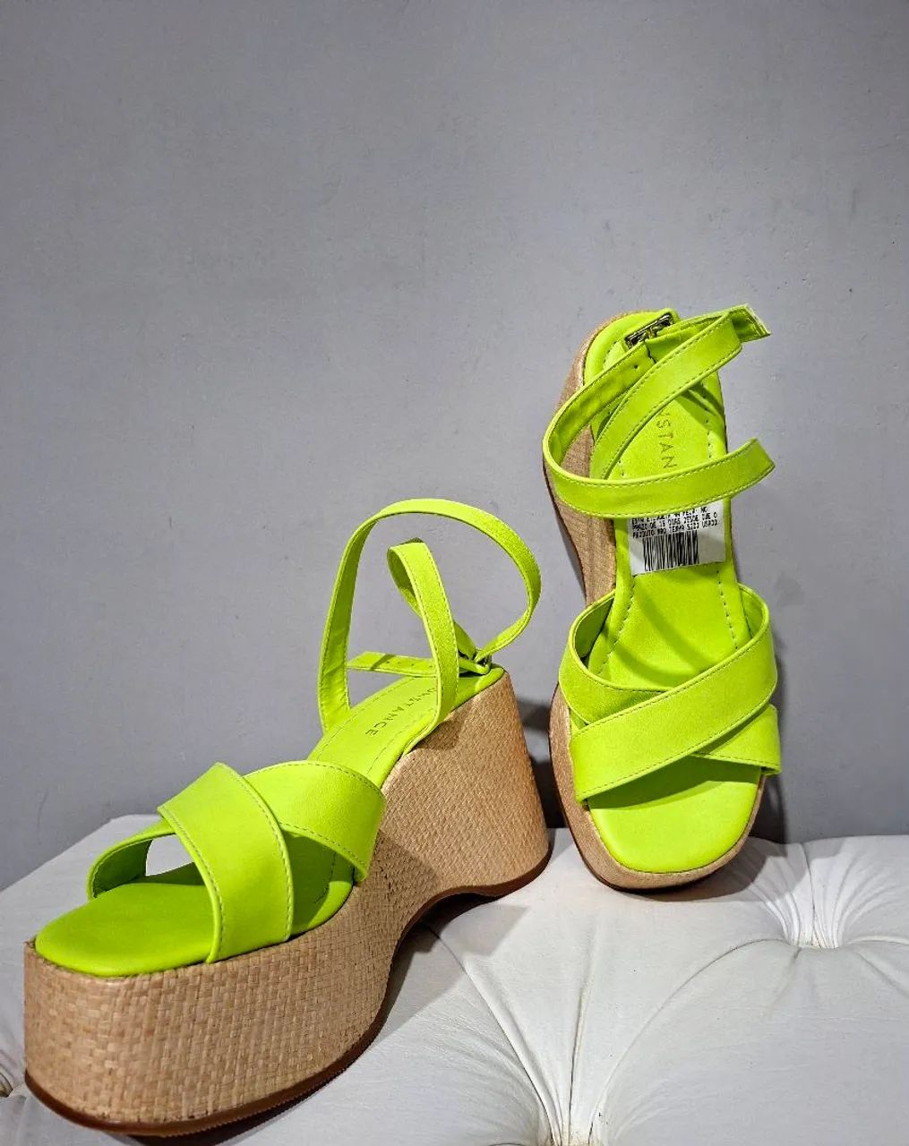 Sandália verde limão Constance  - Foto 3