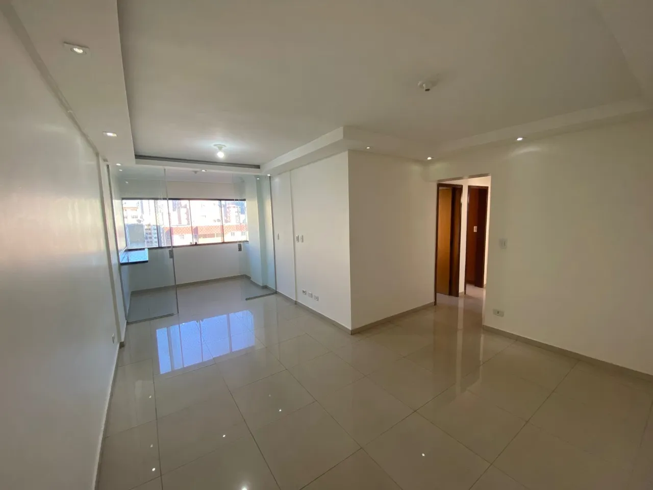 Residencial California 1 Apartamento com 4 Quarto(s) e 3 banheiro(s) à Venda, 89 por R$ 46