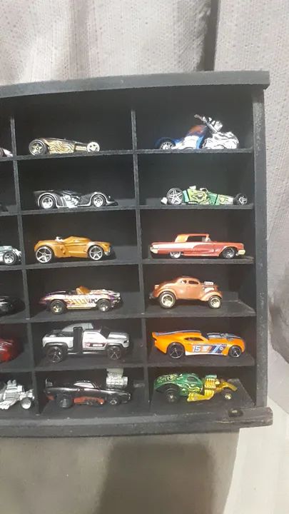 Expositor com 36 miniaturas - Foto 5