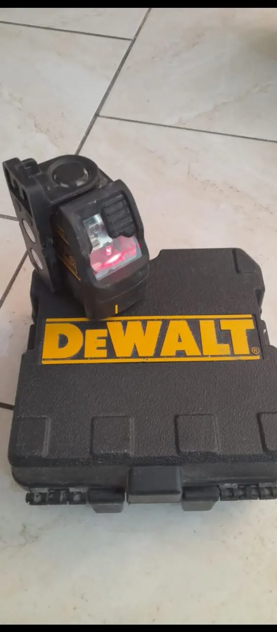 Nível a laser DeWalt com estojo