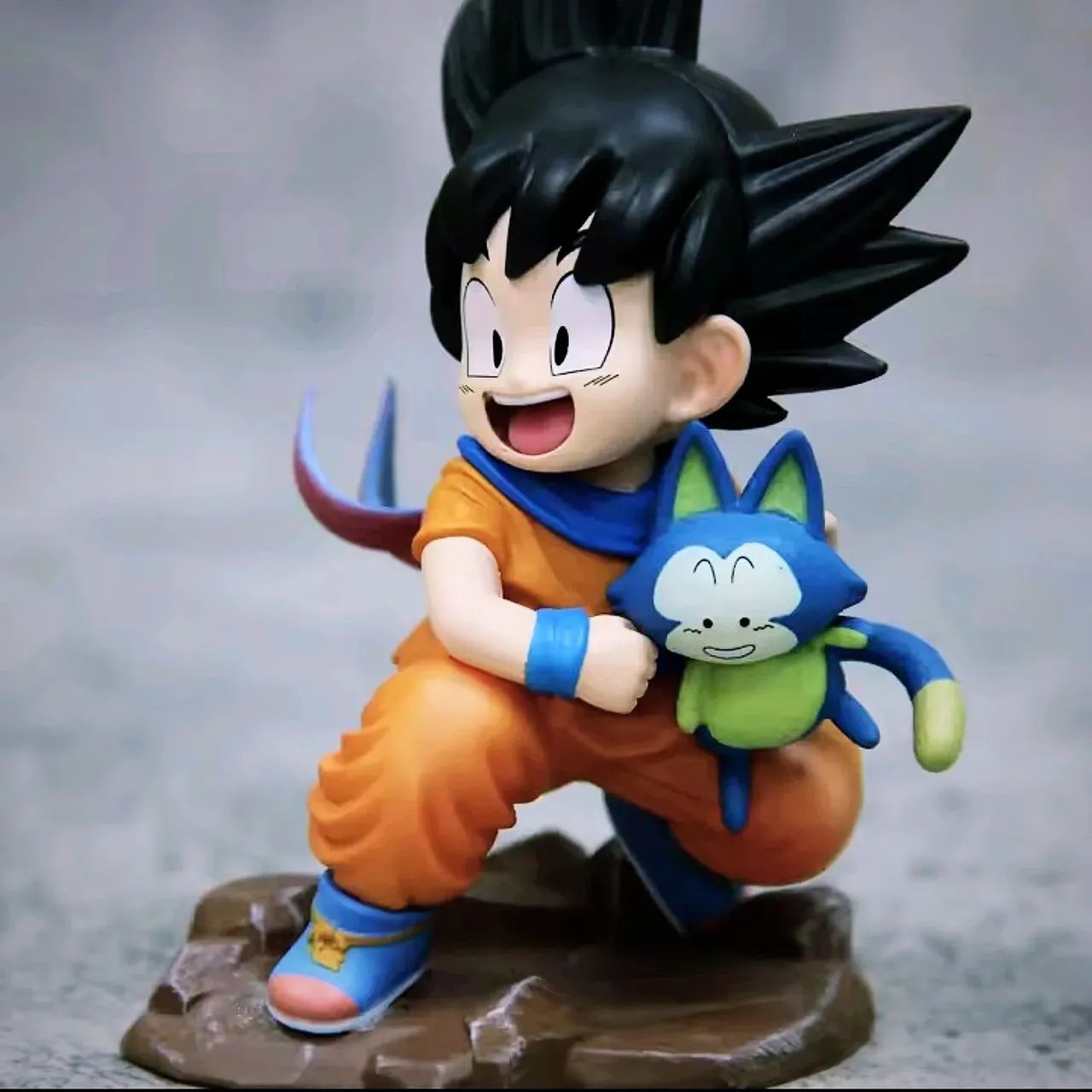 Action Figure Goku com figura do gato - Foto 2
