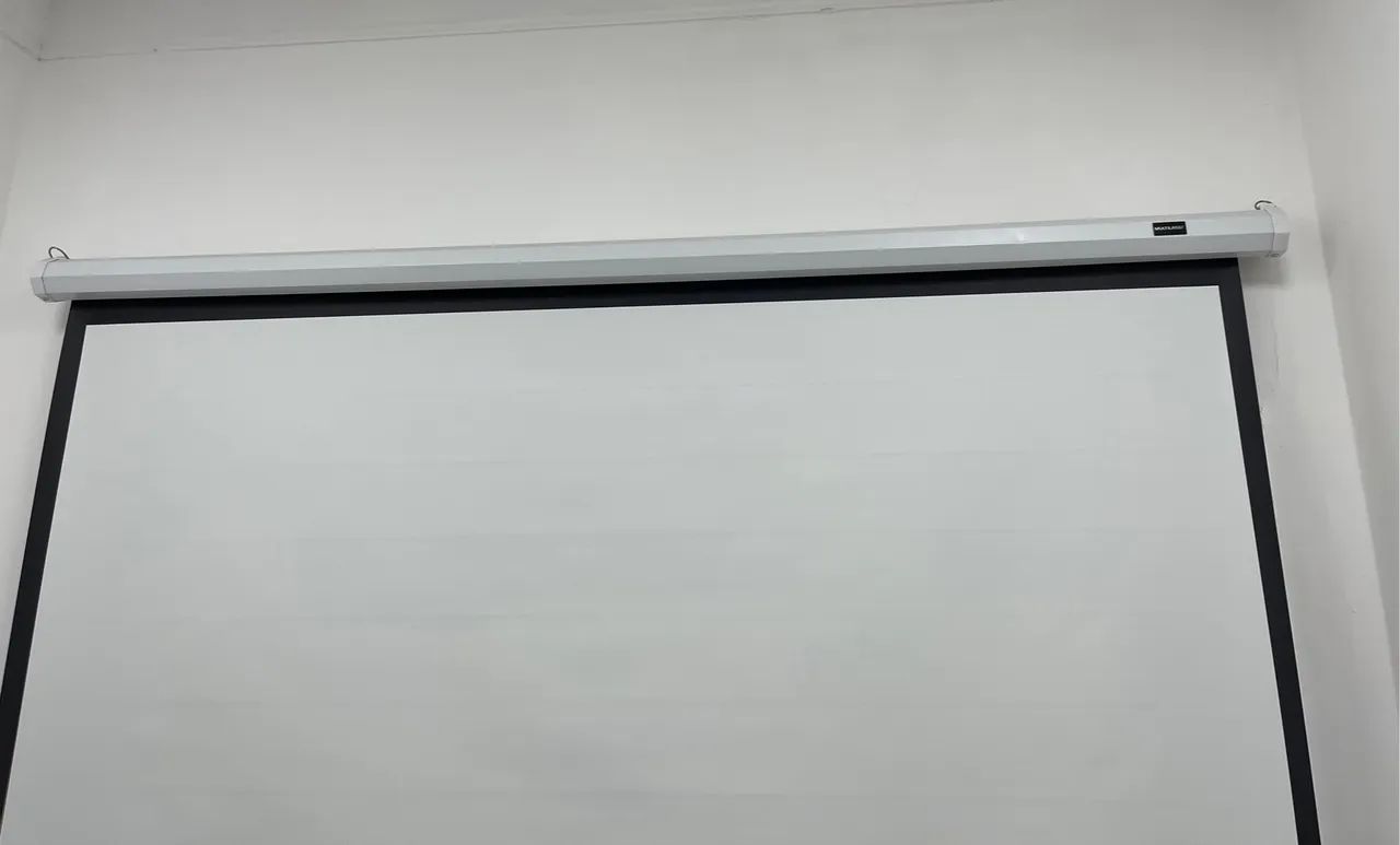 Tela de Projeção Manual 97 polegadas marca Multilaser - Foto 2