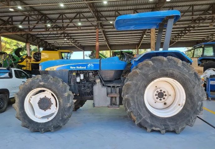 Trator New Holland 8030