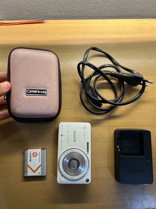 Câmera digital sony cybershot rara com strass  - Foto 4