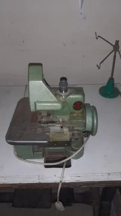 Máquinas de Costura Overlock - Industrial e Residencial - Foto 3