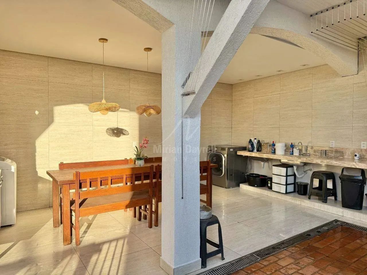 Casa com 6 quartos (3 suítes) no bairro Alto Barroca - Foto 2
