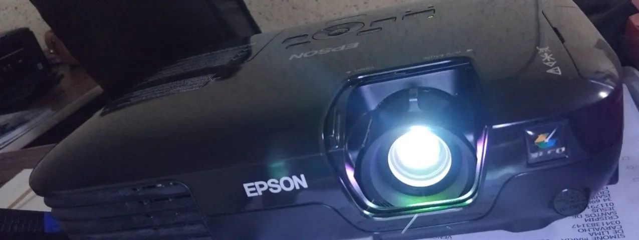 Projetor Epson Power Lite S8 com tecnologia 3LCD USADO - Foto 2