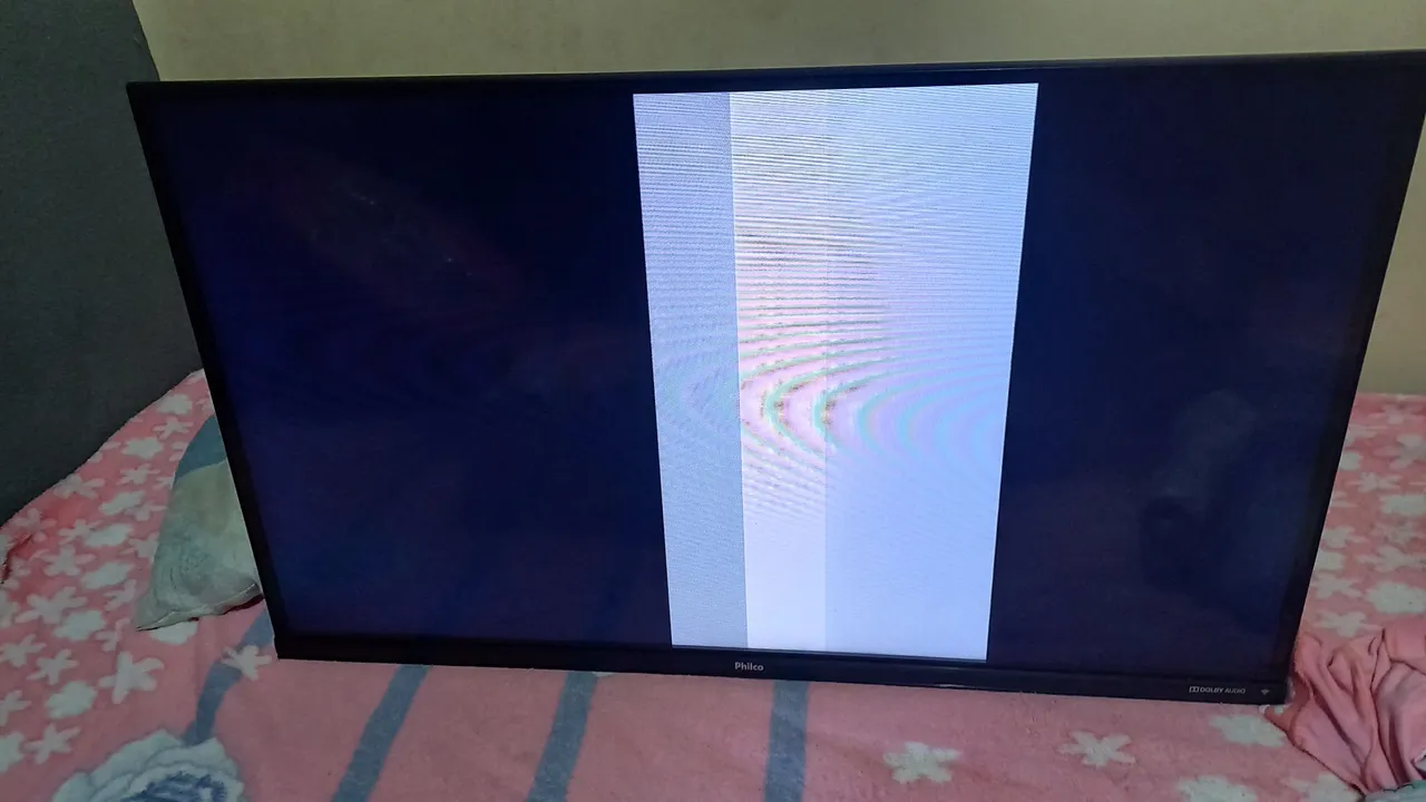 TV Philco com defeito na tela