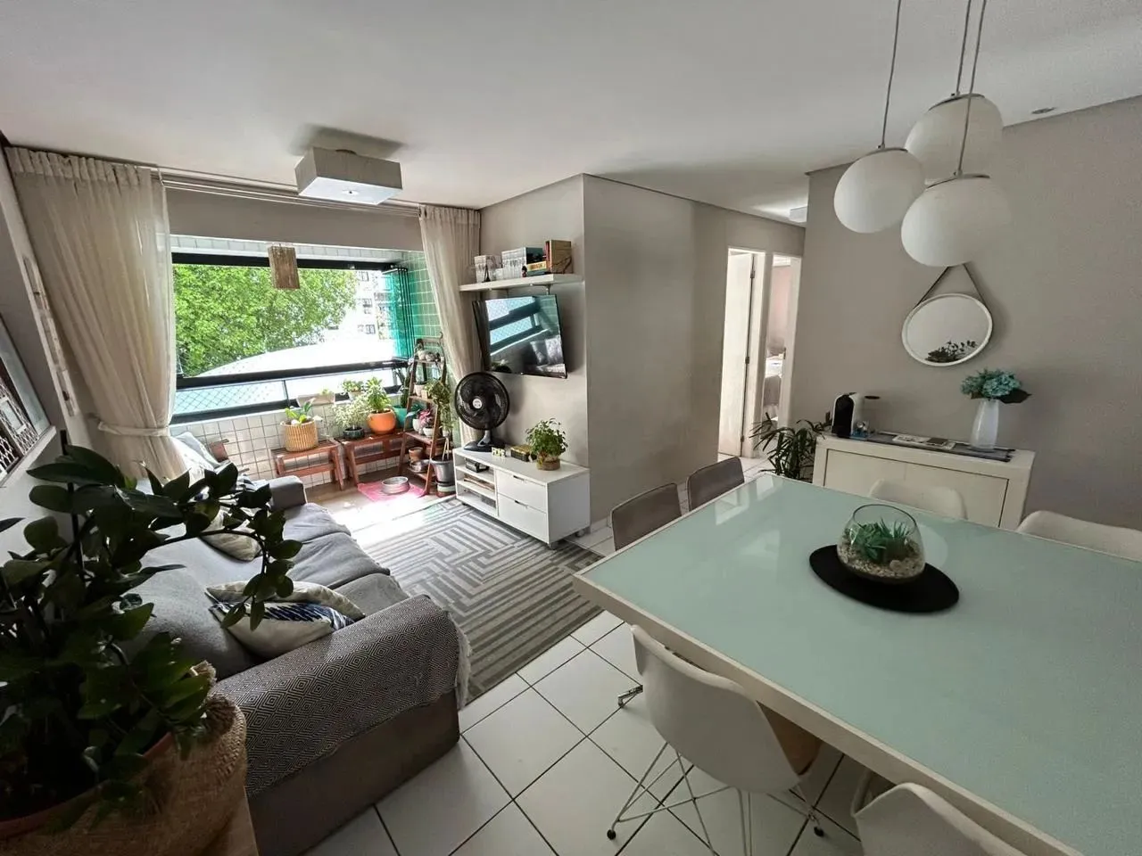 Apartamento na Torre. Nasc., desocupado, 63m², 3 qts (1ste), varanda, wc soc, lazer comple