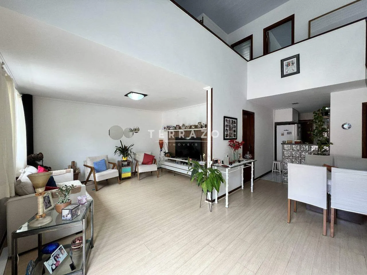 Casa em Condomínio / 3 Quartos / 130m2 / R$ 655 mil / Alto - Teresópolis-RJ (COD 3436)