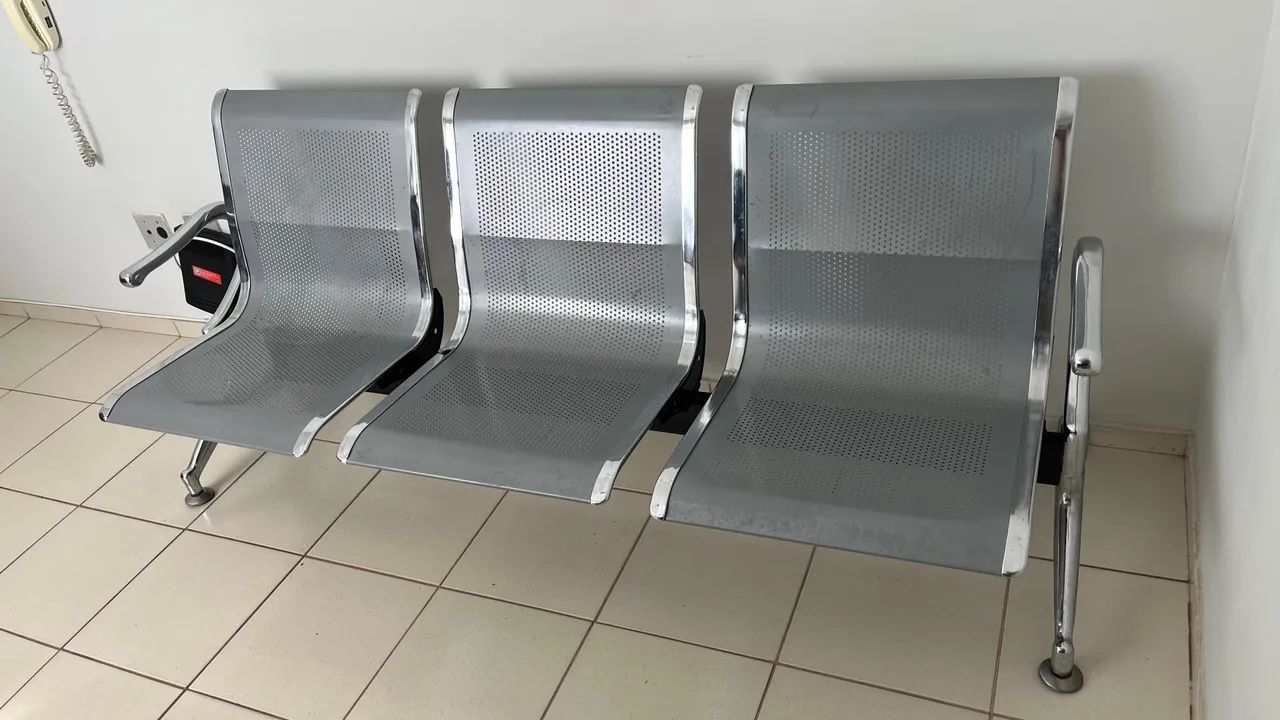 Banco Longarina 3 lugares metal - Foto 2