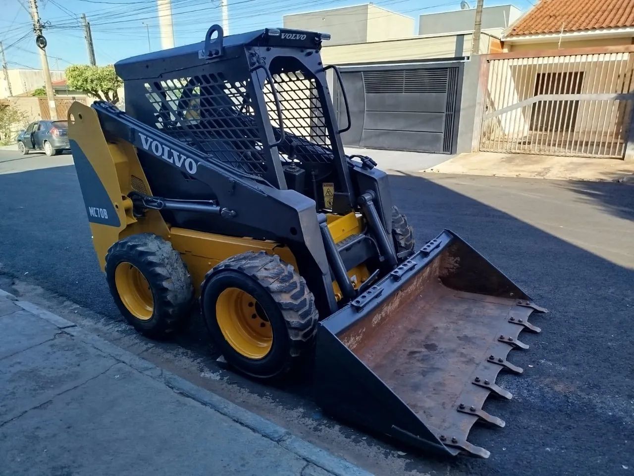 Mini Carregadeira Volvo MC70B Bob Cat Revisada - Foto 2