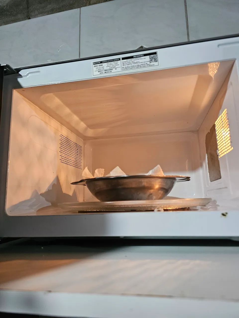 Micro-ondas Brastemp 32 litros, inox - Foto 6