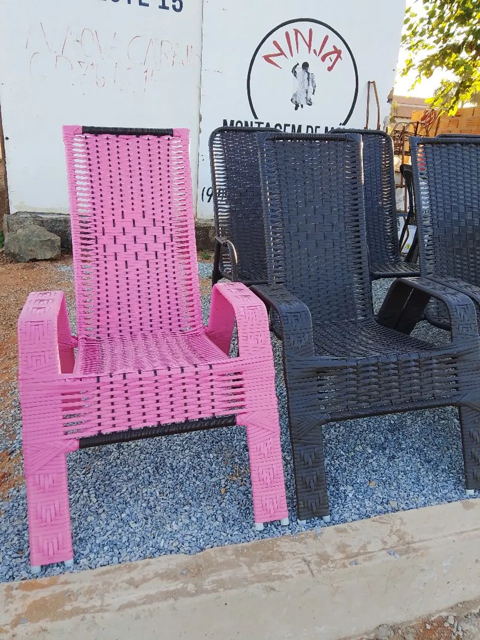 Trabalhamos com estrutura de capão cadeira de fibra reforma portão e etc