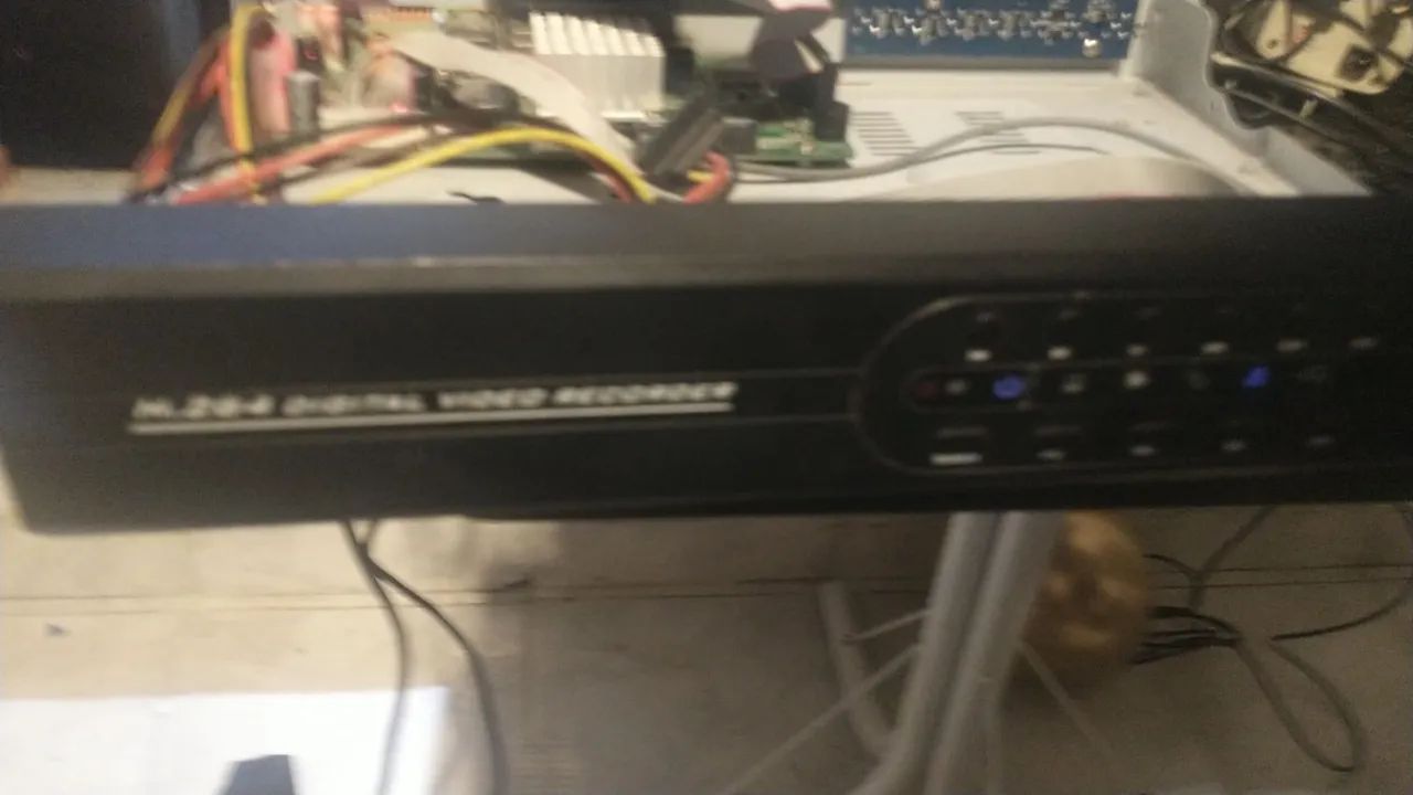 "Electronic scrap" 64842081798657125