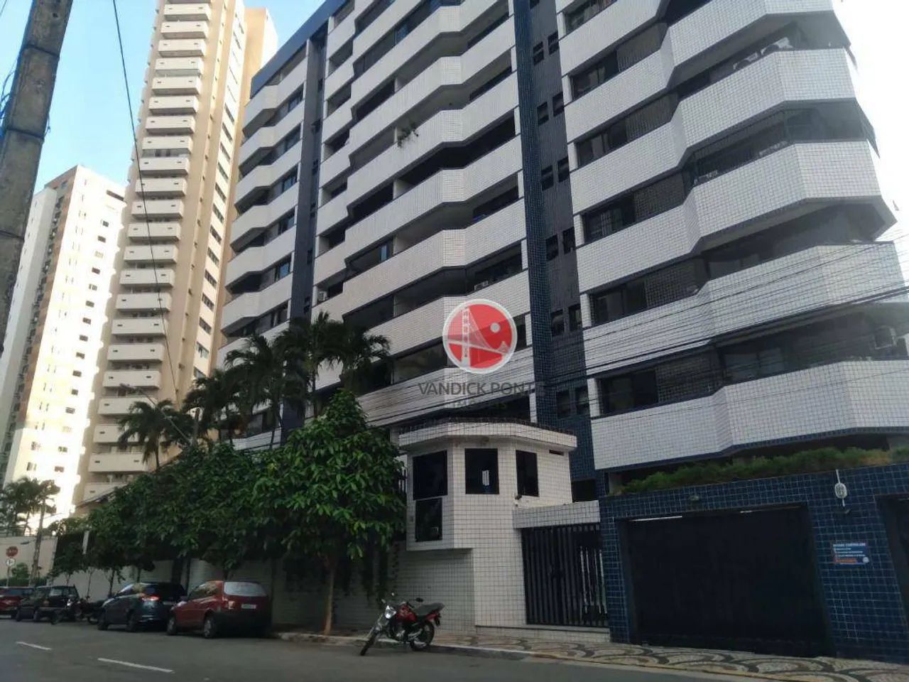 APARTAMENTO A VENDA NO MEIRELES -