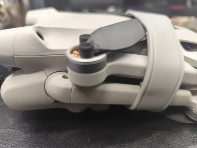 Drone Dji Mini 3 Pro 4k + Fly More Kit + Plus Rcn2 Br Homologado Anatel