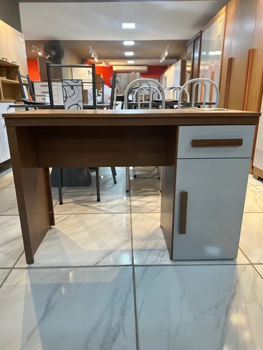 Escrivaninha com Gaveta / mesa para computador / promoção / pronta entrega 
