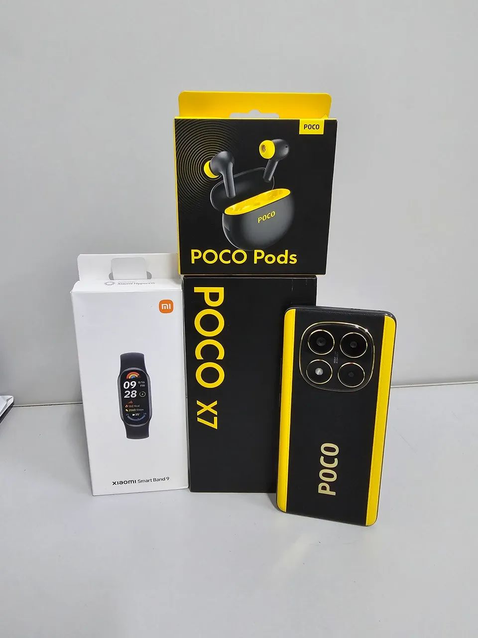 Poco X7 8/256gb - poucos dias de uso -- + miband 9 + fone poco buds - Foto 2