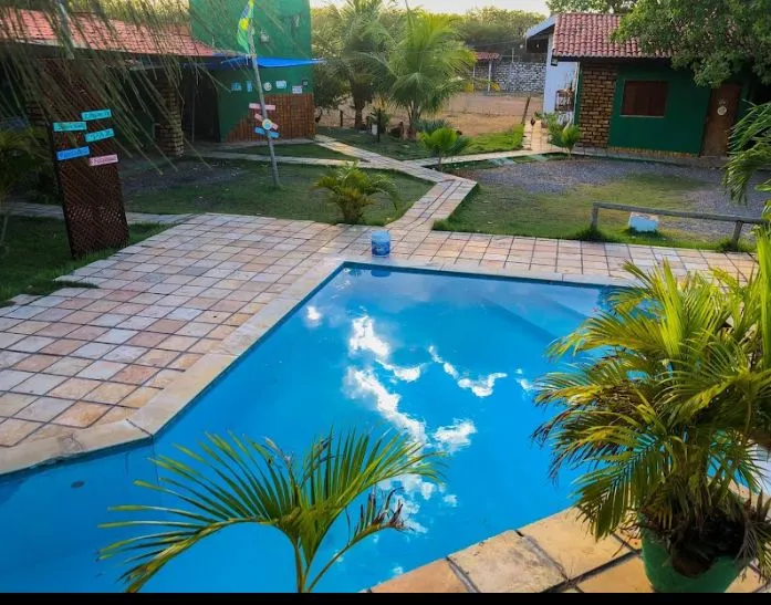 Vendo chácara com piscina na rua da UERN