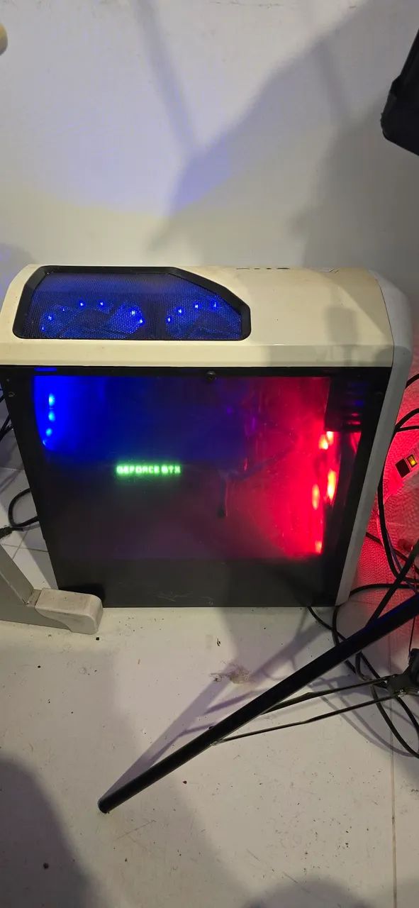 PC Gamer Ryzen 3500X 3.6ghz + Nvidia 1080ti 11gb (Founders) + 16gb de Ram + 2.5 tb HD