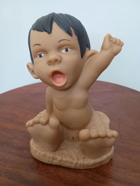 Boneca da série Peladinha 