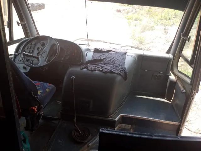 Micro ônibus Mercedes 914 ano 2003 - Foto 5