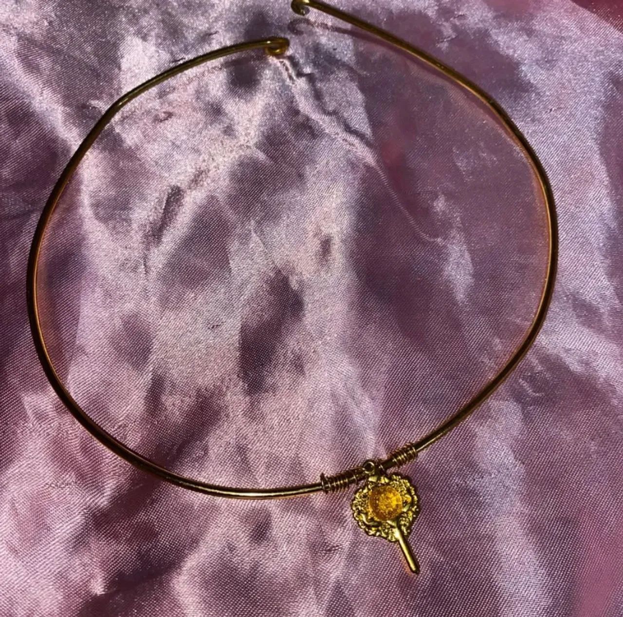 Colar Dourado de Chave ? 70,00