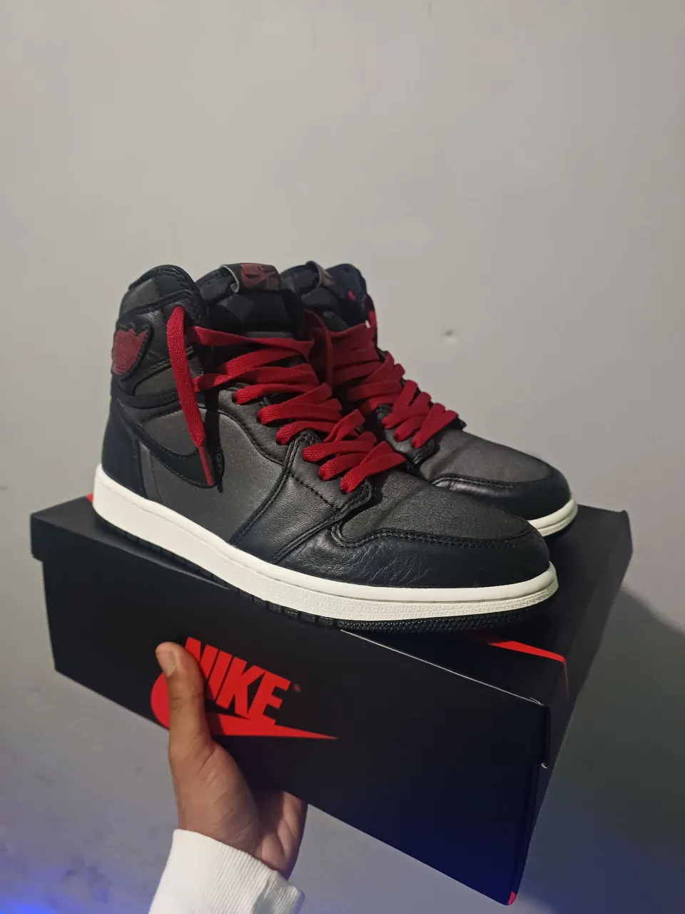 Air jordan 1 high saitn black