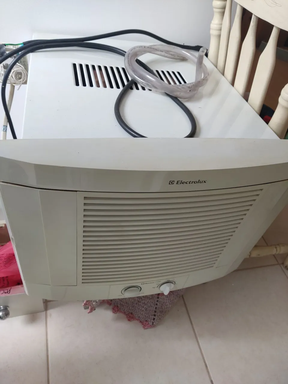 Vendo Ar Condicionado Electrolux 7500 praticamente novo vender rapido
