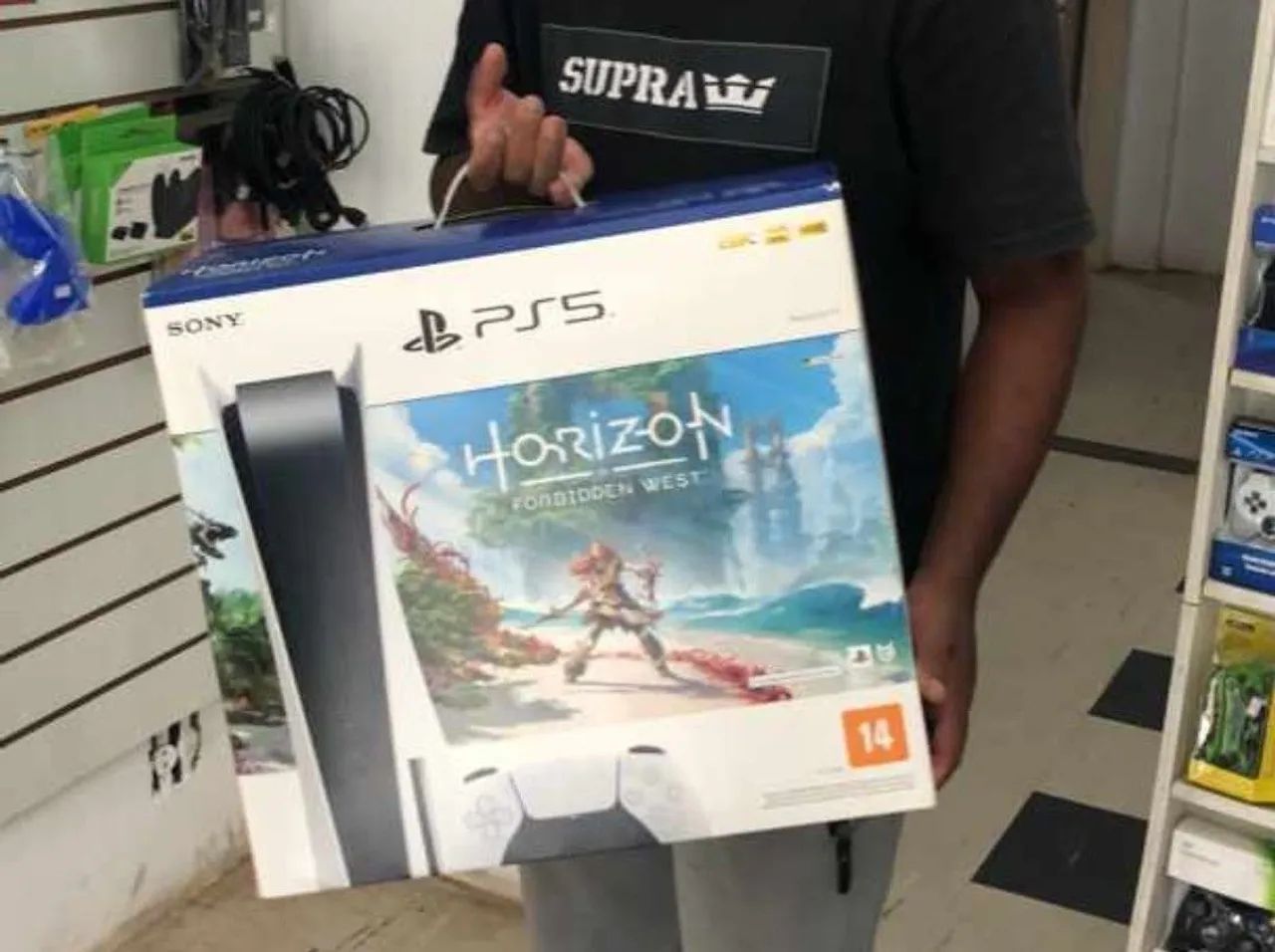 PlayStation 5 - Horizon Forbidden West