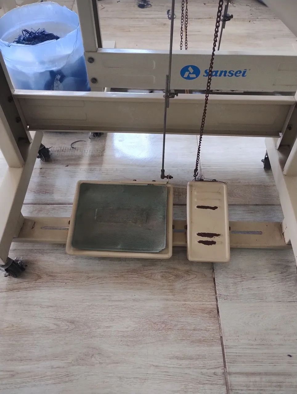 Vendo interlok Semenova com pouco tempo de uso  - Foto 4